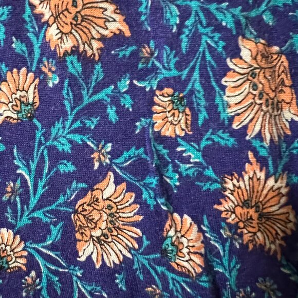 H&M floral pattern romper with pockets (size xs) - Picture 4 of 4